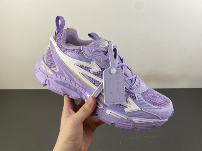 C/O​ SNEAKERS CO-079