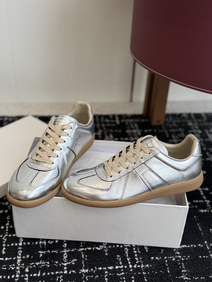 Ma*iso*n Mar*giela MNMA-0219