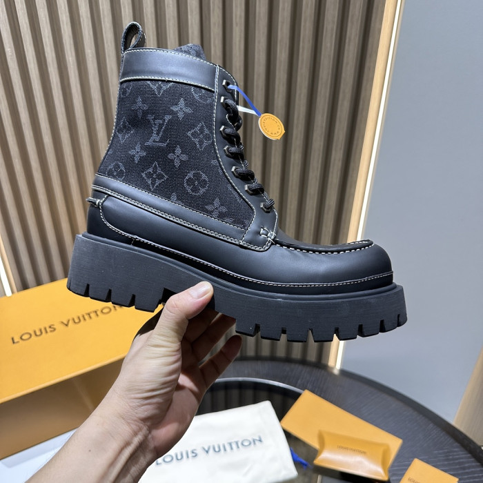 L**V**T* BOOTS LVTBS-064