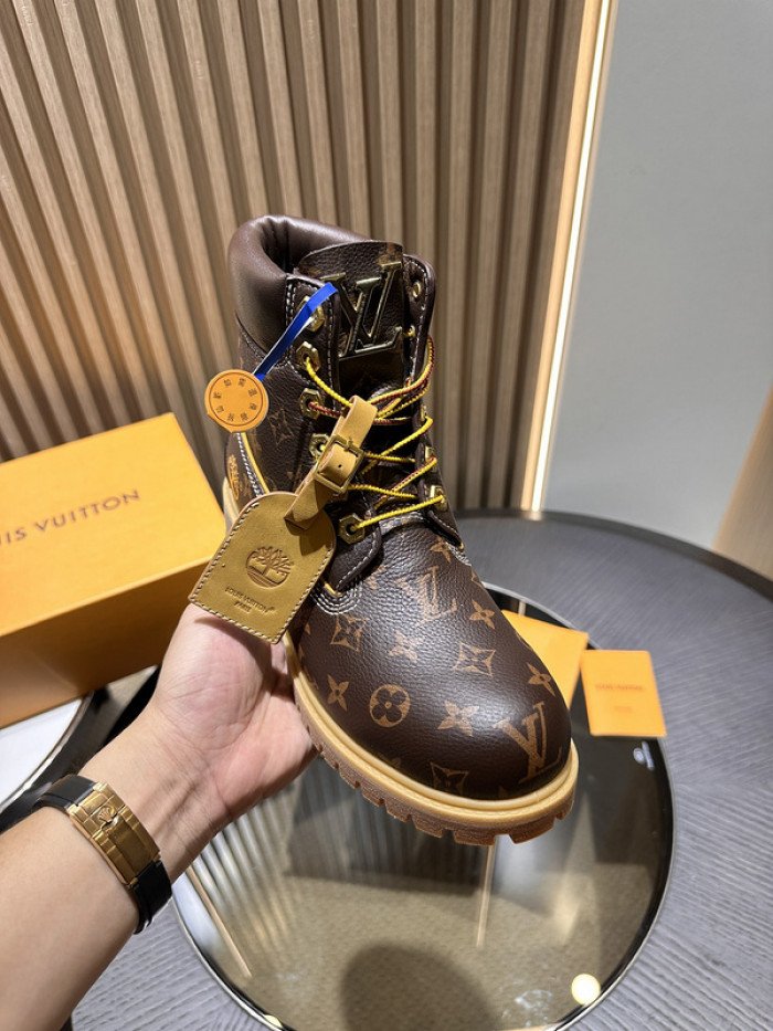 L**V**T* BOOTS LVTBS-013