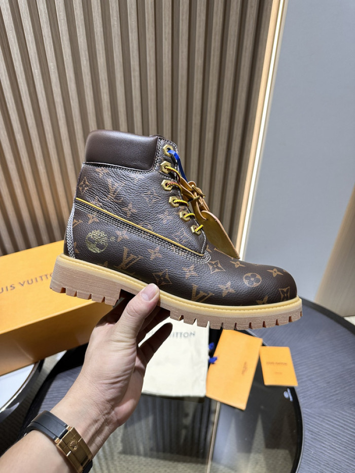 L**V**T* BOOTS LVTBS-013
