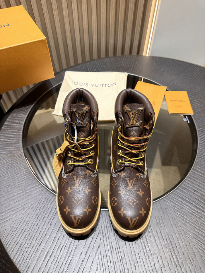 L**V**T* BOOTS LVTBS-013