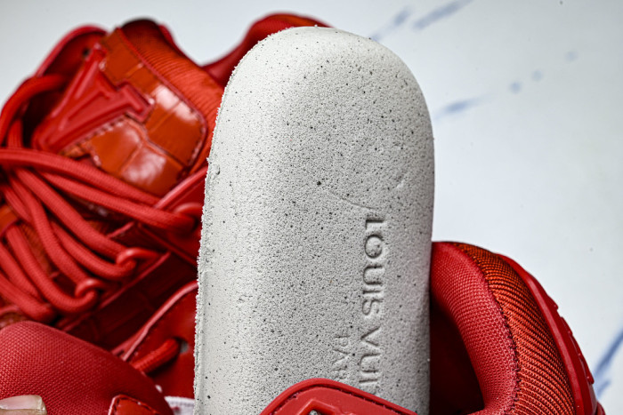 L*VT TRAINER MAXI LVSMS-005