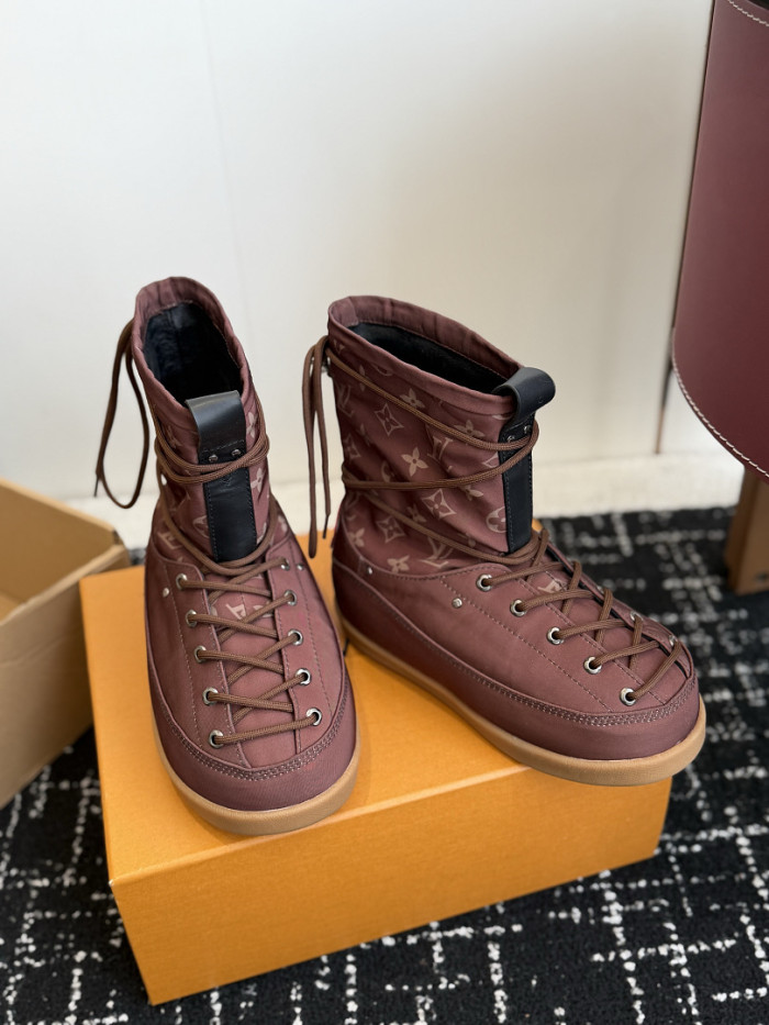 L**V**T* BOOTS LVTBS-070
