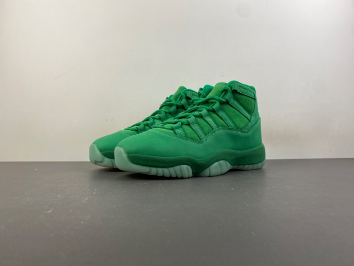 Air Jordan 11 Retro lQ5700-900